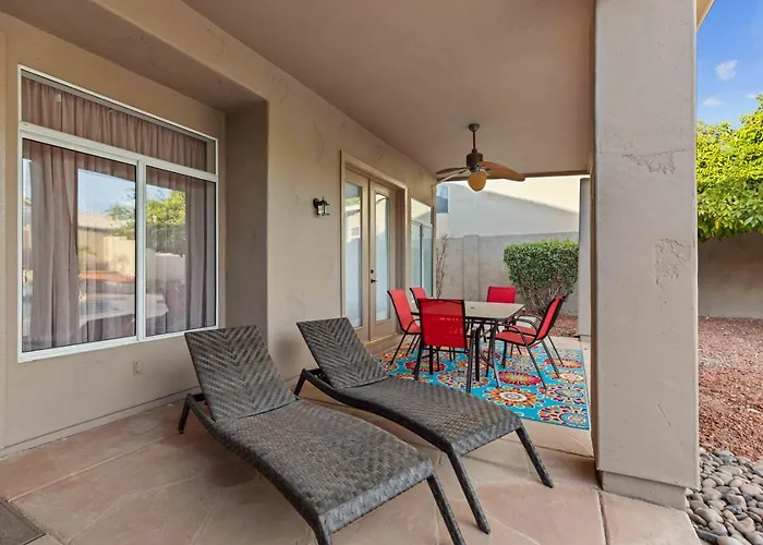 Arizona Oasis W Pool Bbq Vaulted Ceilings *