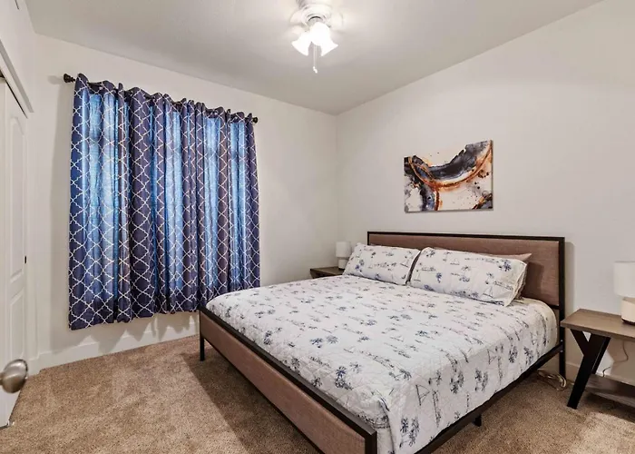 Arizona Oasis W Pool Bbq Vaulted Ceilings *