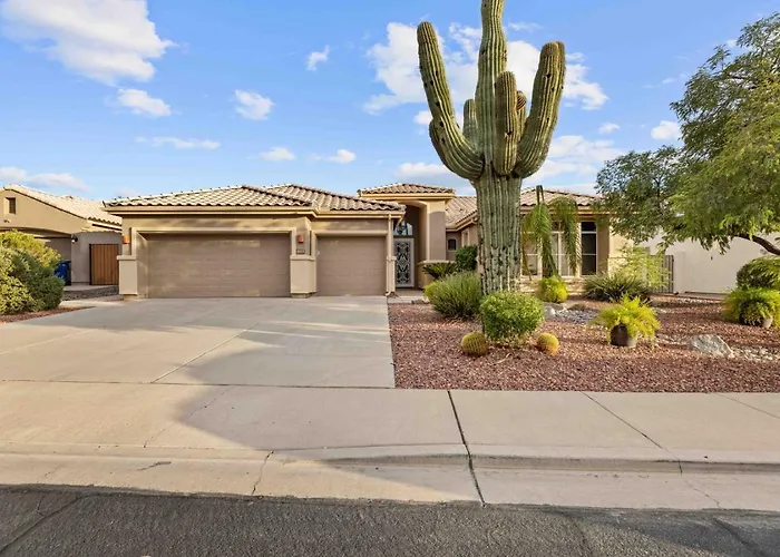 Arizona Oasis W Pool Bbq Vaulted Ceilings