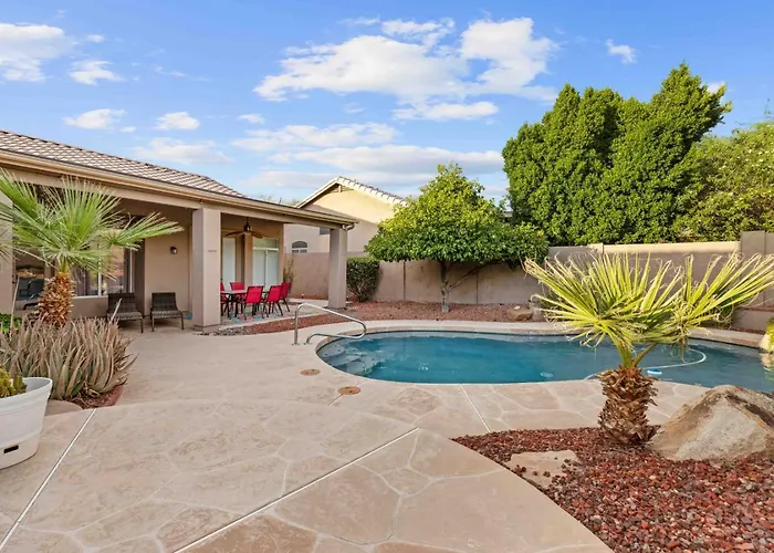 Arizona Oasis W Pool Bbq Vaulted Ceilings Holiday home