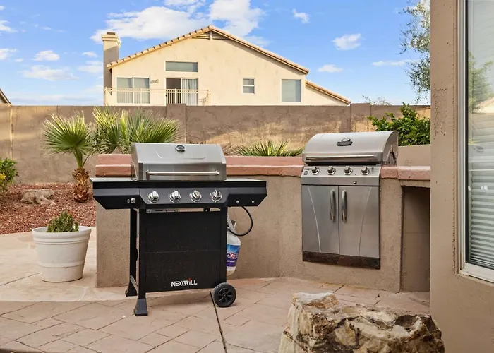 Arizona Oasis W Pool Bbq Vaulted Ceilings Holiday home *